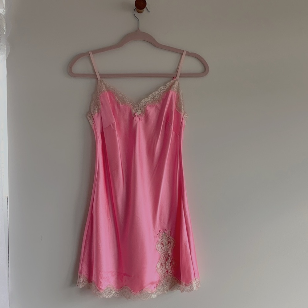 SZ_XS|Victoria's Secret|Hot Pink Satin Nighty Slip Rhinestones